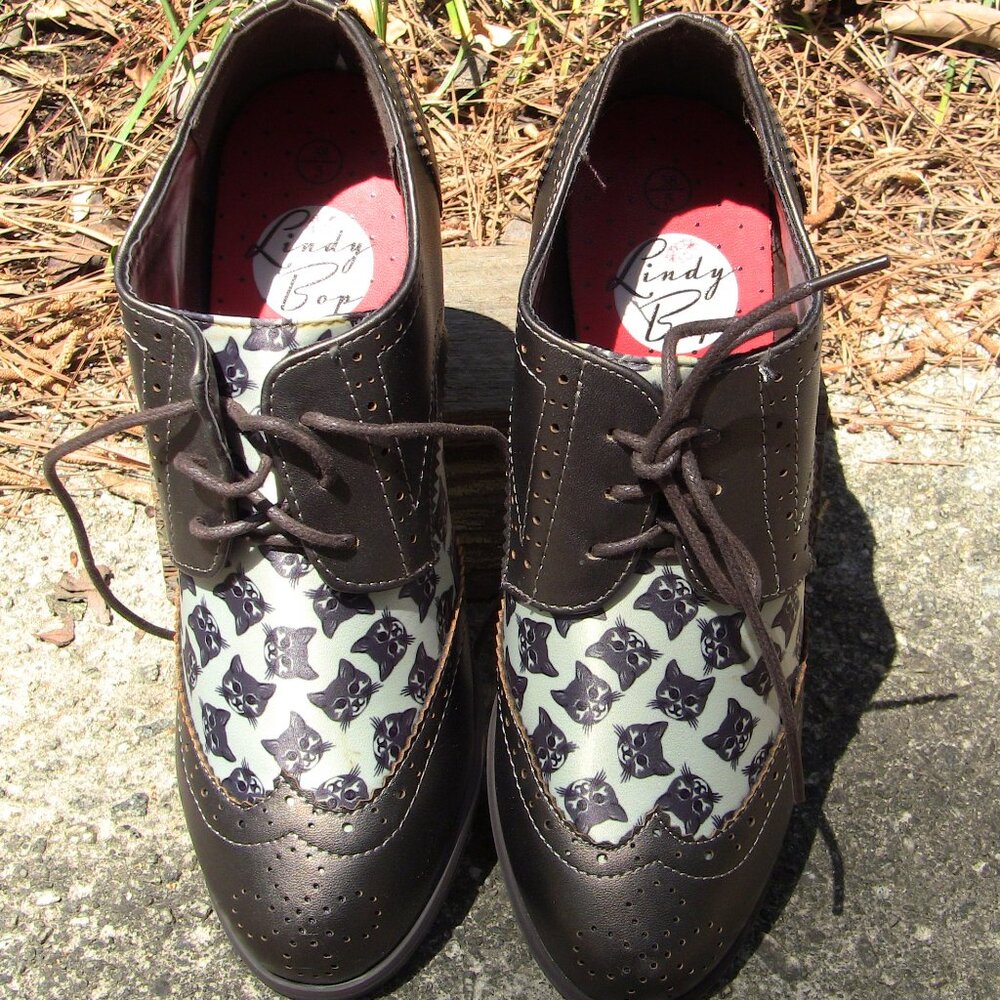 Lindy Bop Wingtip Cat Design 3 inch Heel Shoes NWOT - size UK 5/EU 38/US 7.5
